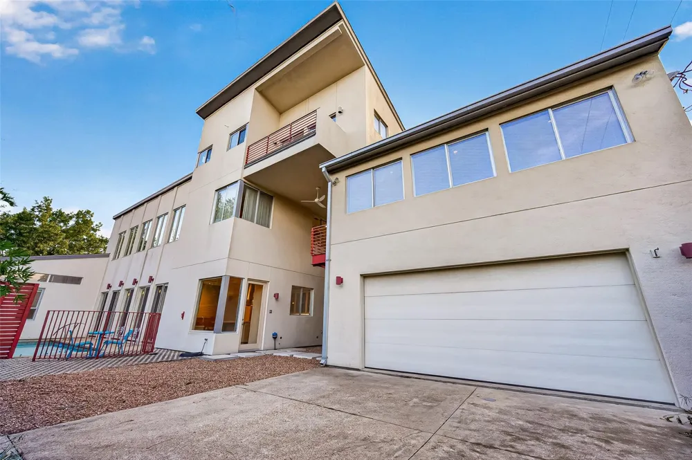 1634 Marshall Street Houston, TX 77006