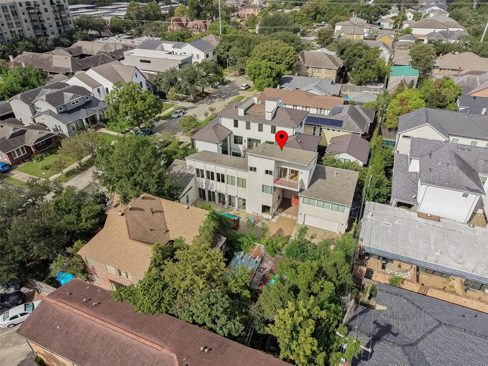 1634 Marshall Street Houston, TX 77006