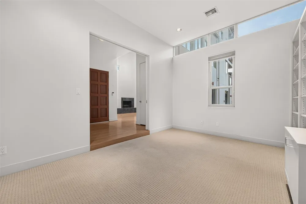 1634 Marshall Street Houston, TX 77006