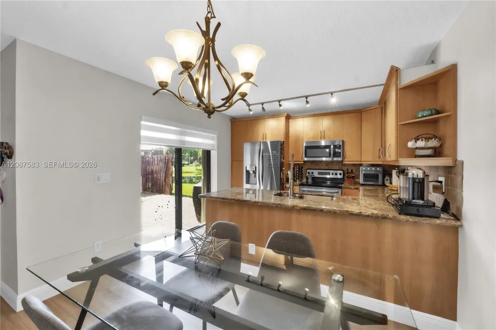 11882 SW 12th Pl Davie, FL 33325