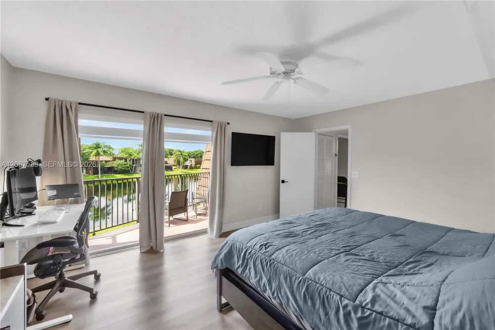 11882 SW 12th Pl Davie, FL 33325