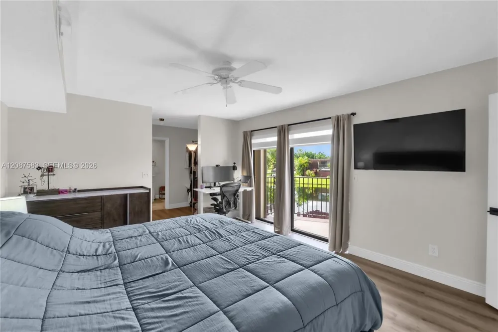 11882 SW 12th Pl Davie, FL 33325
