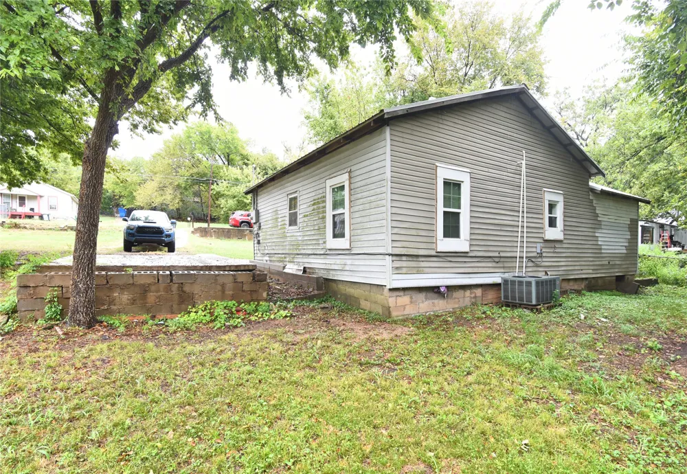 502 Industrial Avenue E Sand Springs, OK 74063