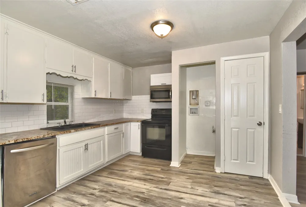 502 Industrial Avenue E Sand Springs, OK 74063