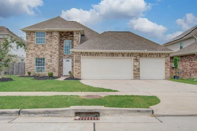 309 Burgundy Drive Alvin, TX 77511
