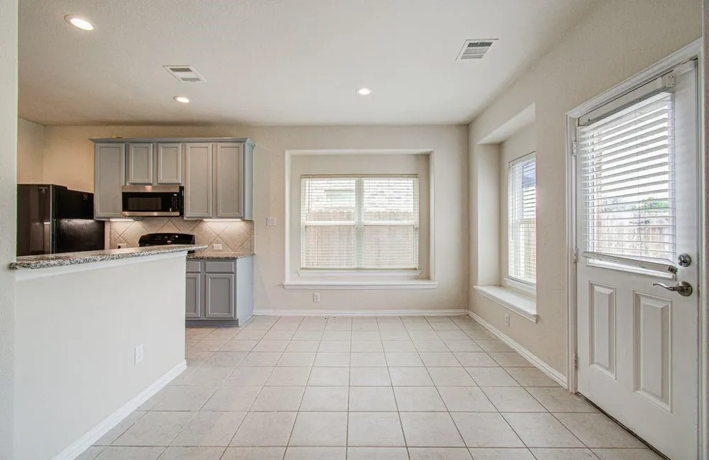 309 Burgundy Drive Alvin, TX 77511
