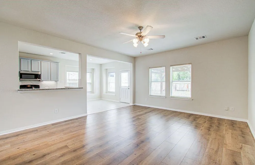 309 Burgundy Drive Alvin, TX 77511