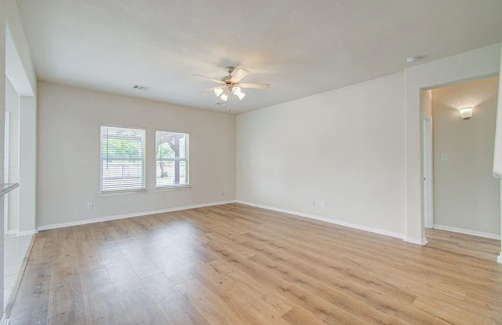 309 Burgundy Drive Alvin, TX 77511