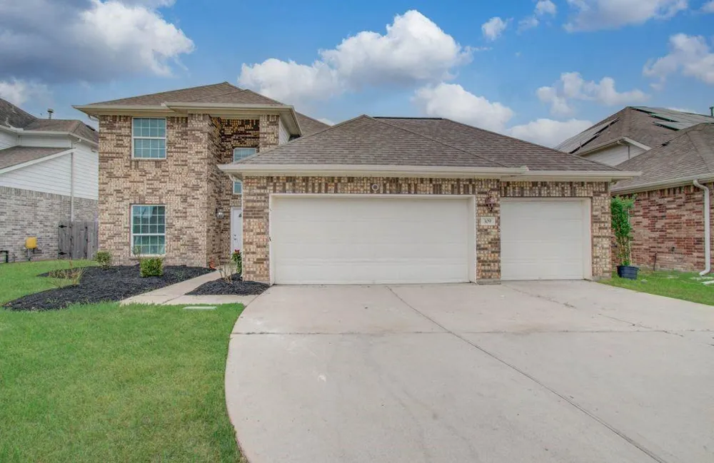 309 Burgundy Drive Alvin, TX 77511
