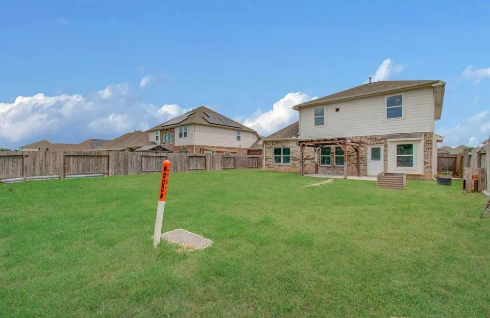 309 Burgundy Drive Alvin, TX 77511