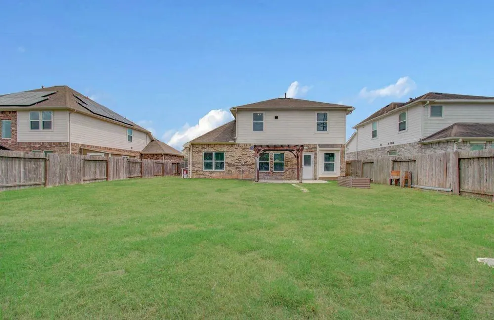 309 Burgundy Drive Alvin, TX 77511