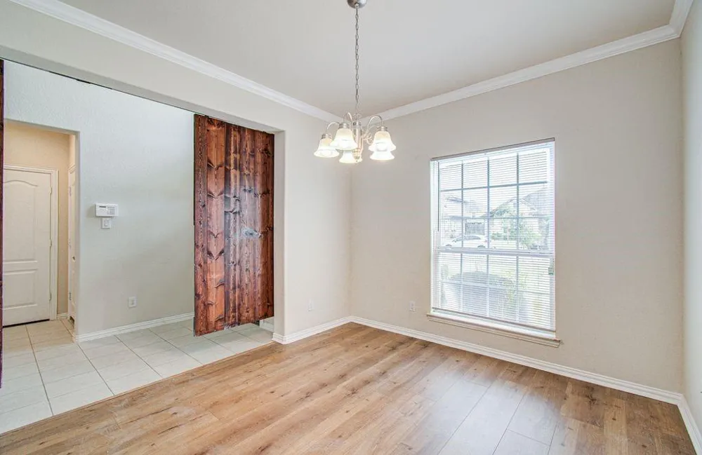 309 Burgundy Drive Alvin, TX 77511