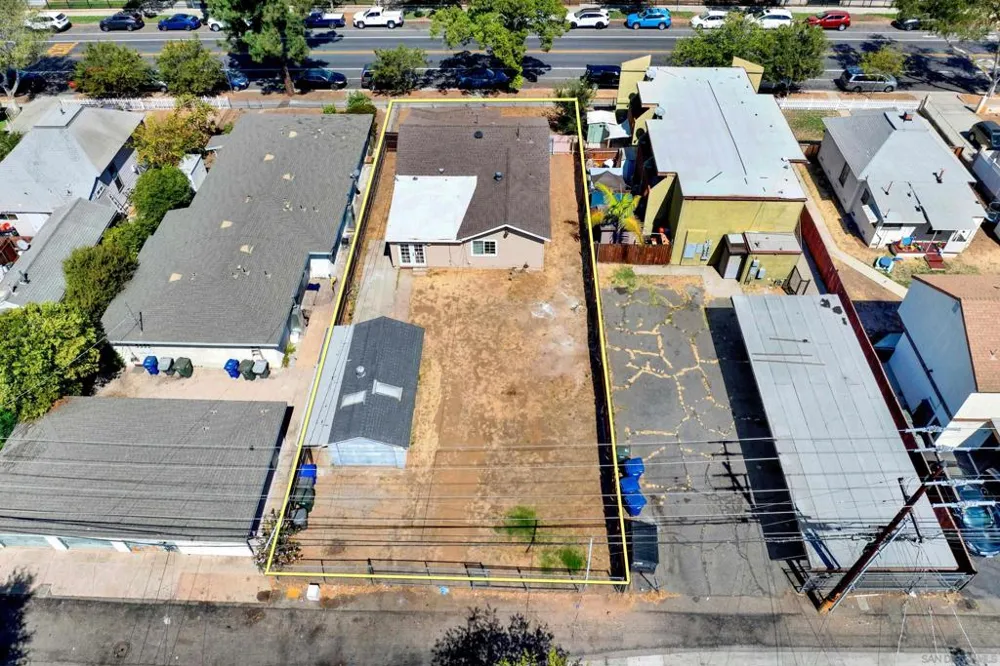 127 W 5th Ave Escondido, CA 92025