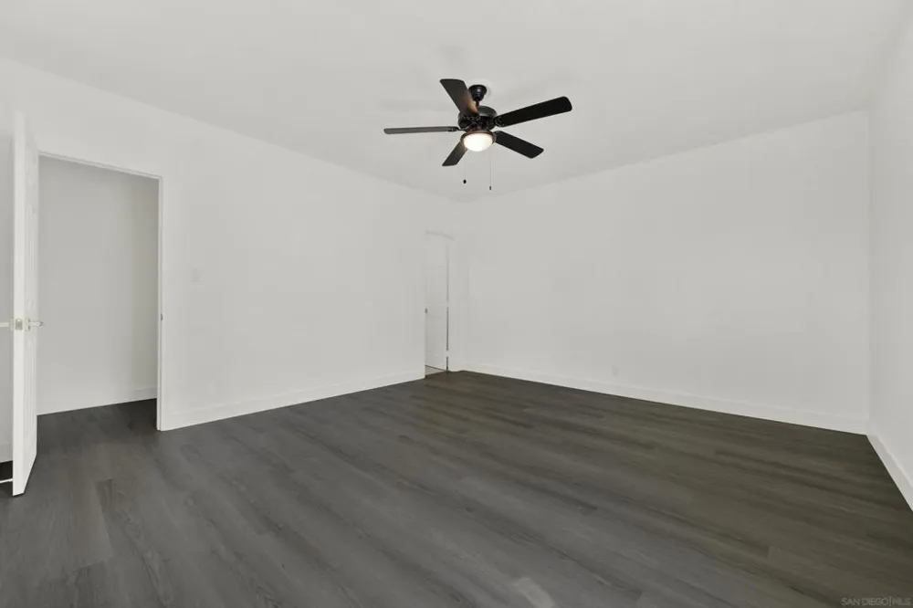 127 W 5th Ave Escondido, CA 92025