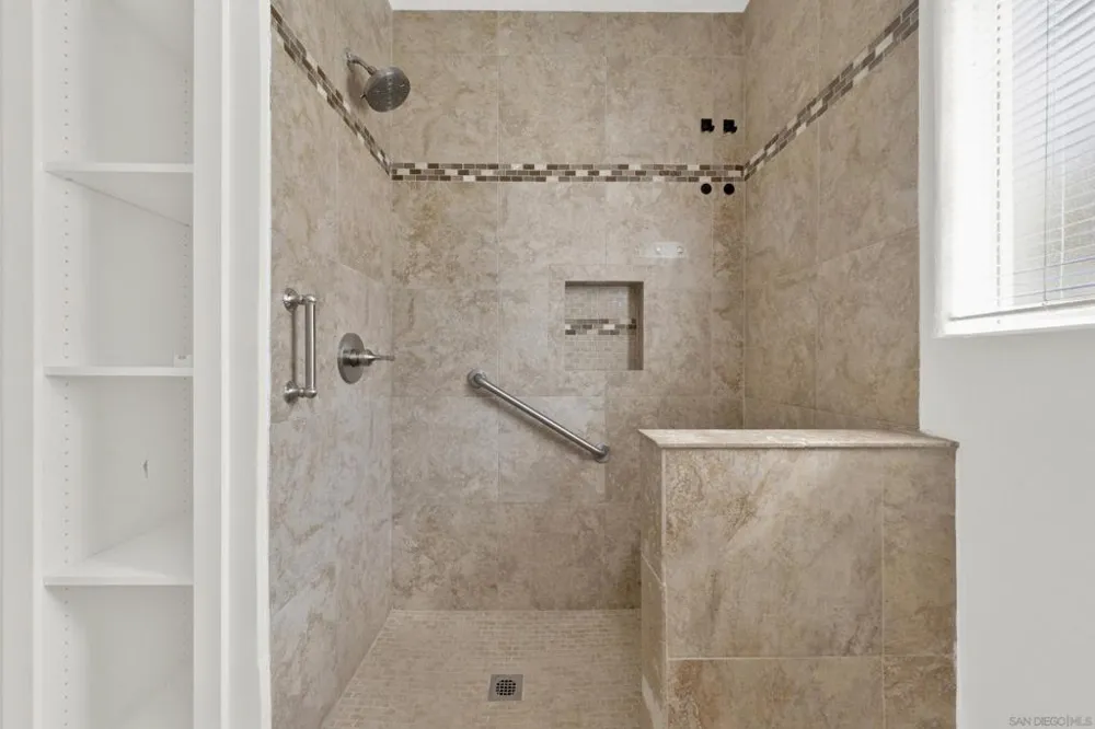 127 W 5th Ave Escondido, CA 92025
