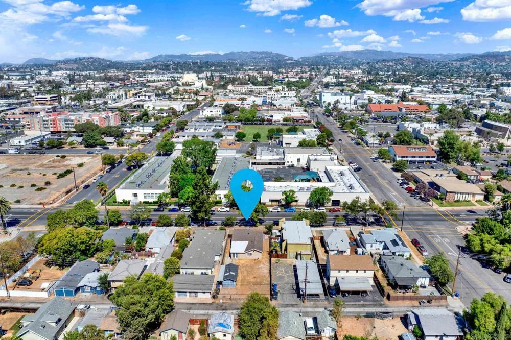 127 W 5th Ave Escondido, CA 92025