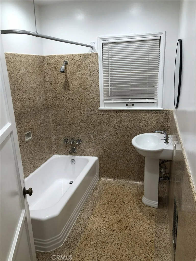 4131 Verdugo Rd Los Angeles, CA 90065