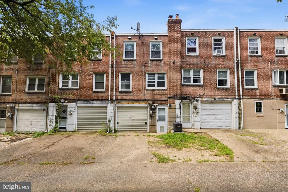351 W 22ND STREET Chester, PA 19013