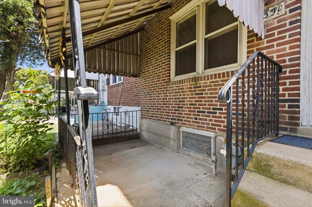 351 W 22ND STREET Chester, PA 19013