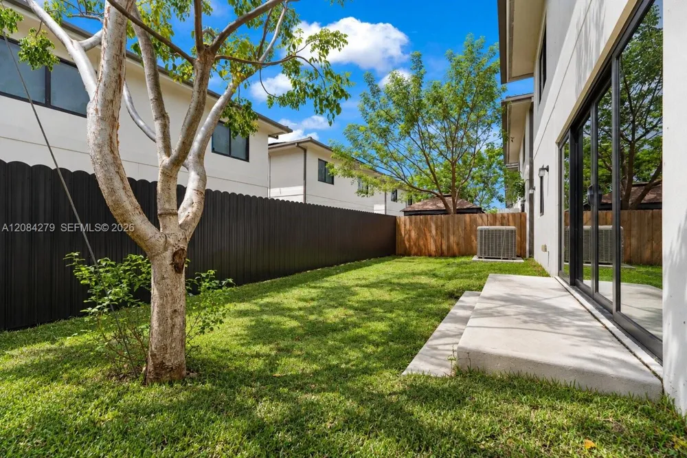 1167 NW 2nd St Florida City, FL 33034