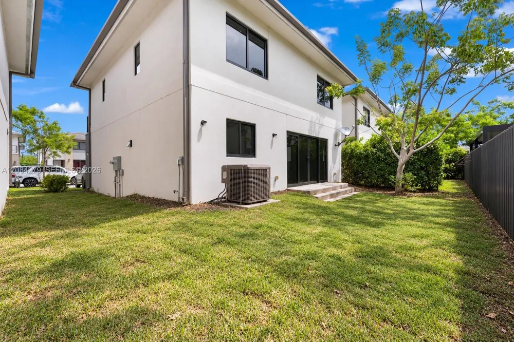 1167 NW 2nd St Florida City, FL 33034