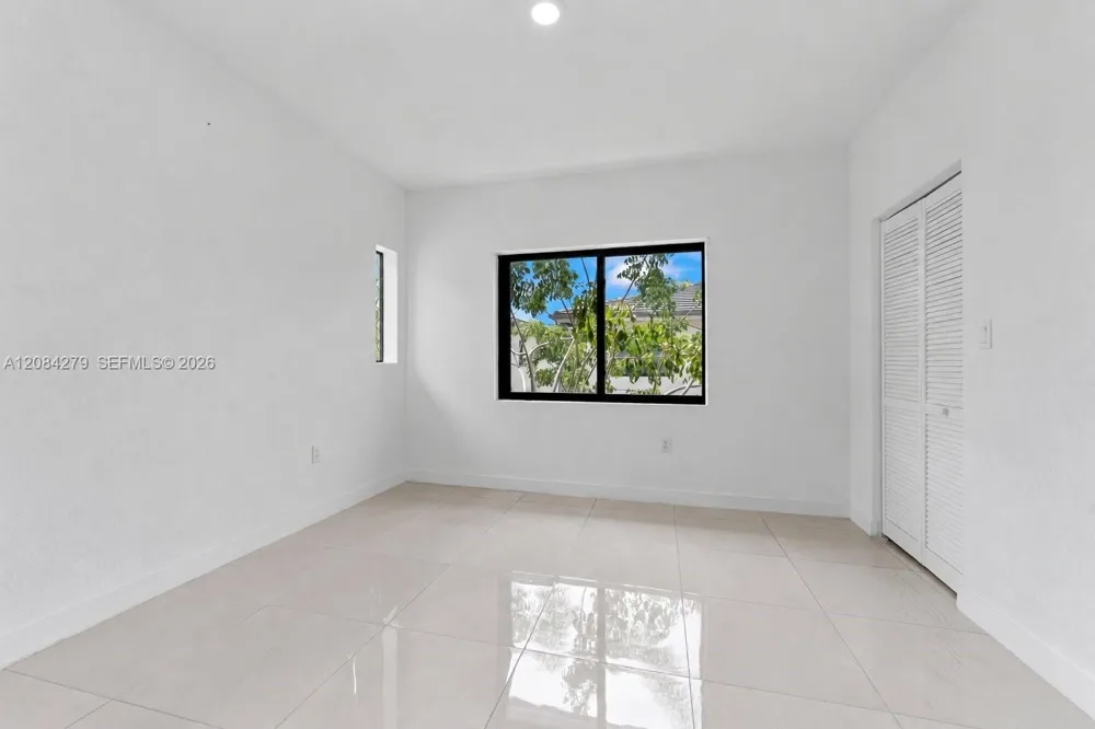 1167 NW 2nd St Florida City, FL 33034