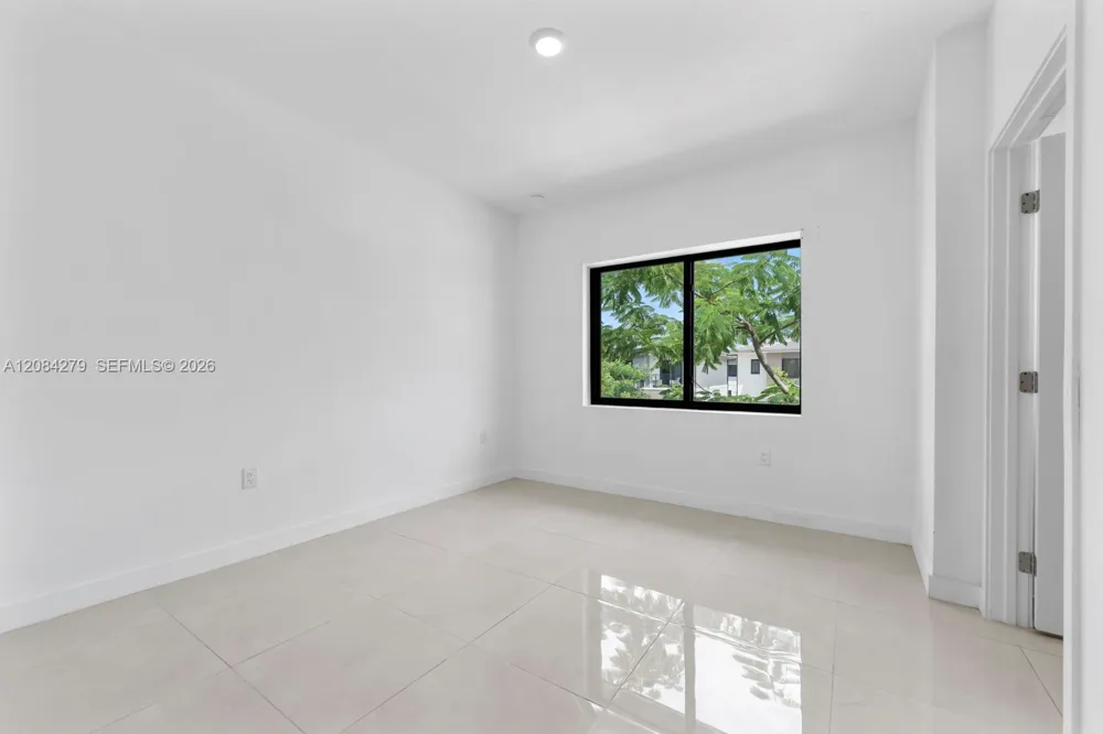 1167 NW 2nd St Florida City, FL 33034