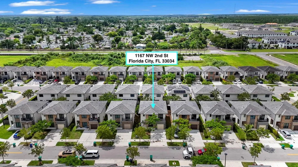 1167 NW 2nd St Florida City, FL 33034