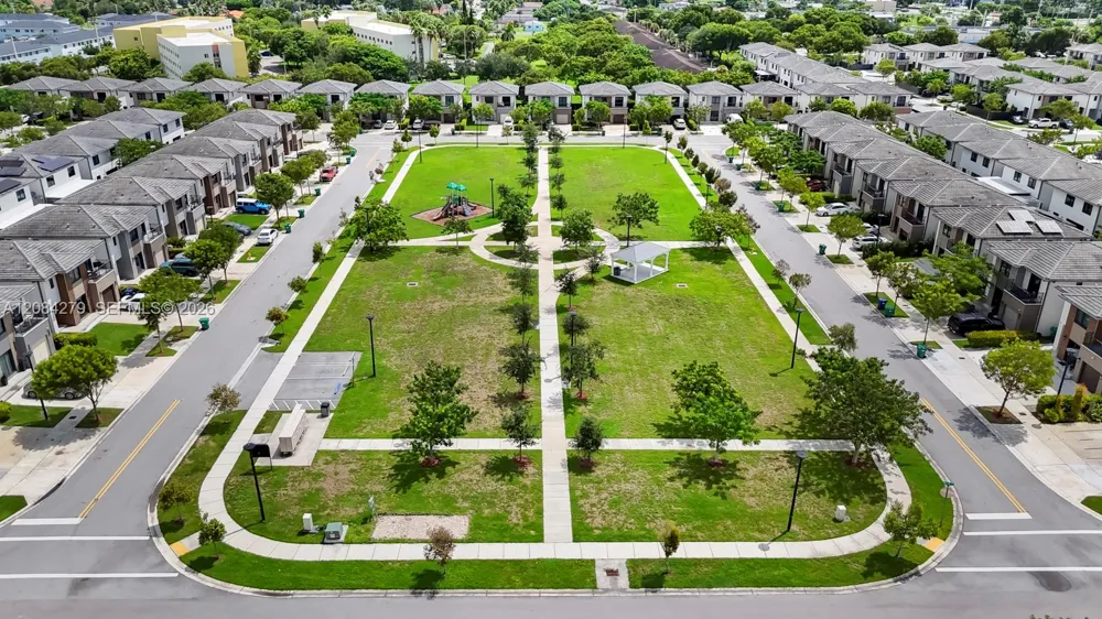 1167 NW 2nd St Florida City, FL 33034