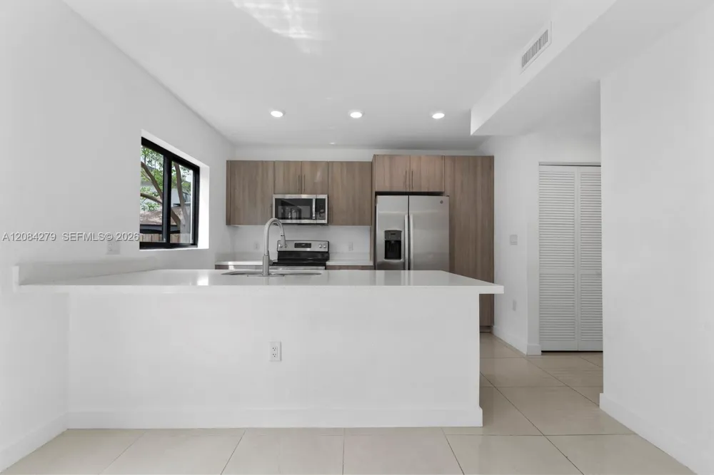 1167 NW 2nd St Florida City, FL 33034