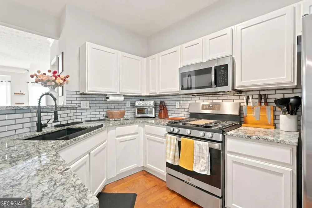 345 Abbotts Mill DR Johns Creek, GA 30097
