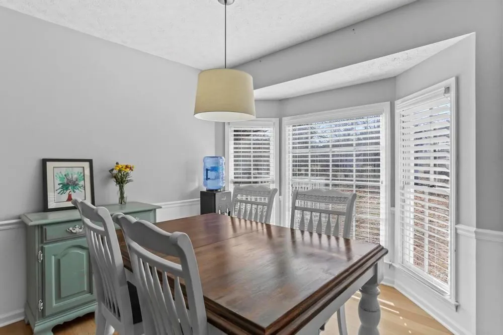 323 West Lane Woodstock, GA 30188