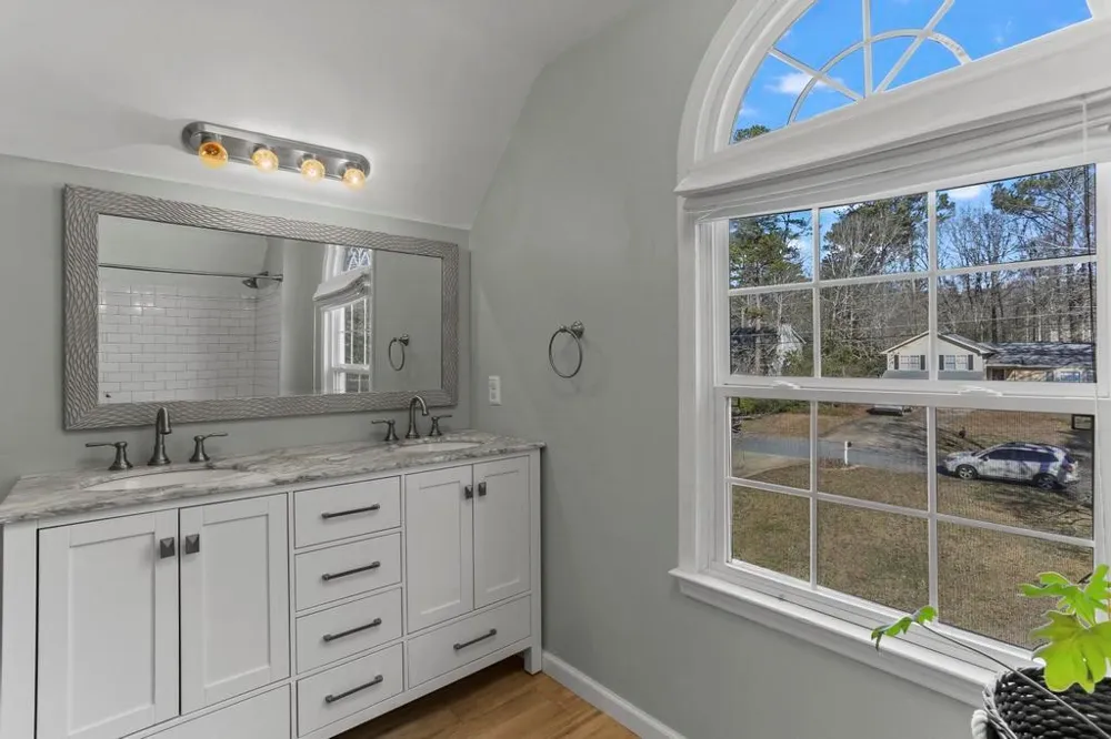 323 West Lane Woodstock, GA 30188