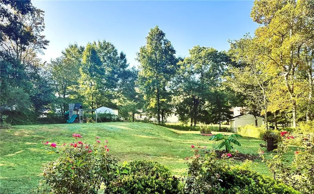 323 West Lane Woodstock, GA 30188