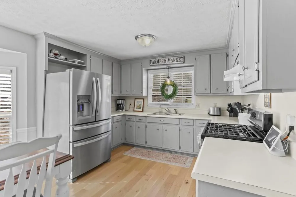 323 West Lane Woodstock, GA 30188
