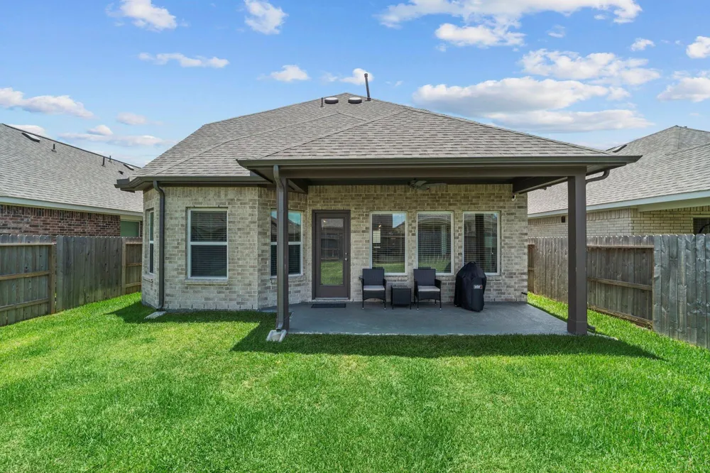 21622 Wave Hollow Drive Cypress, TX 77433