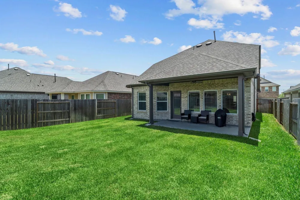 21622 Wave Hollow Drive Cypress, TX 77433