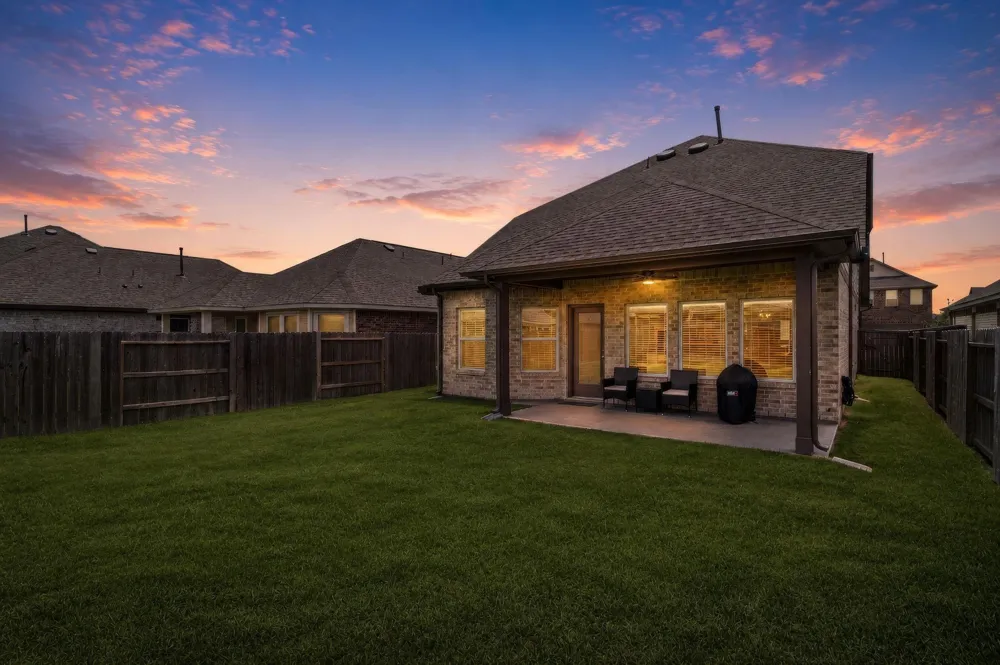 21622 Wave Hollow Drive Cypress, TX 77433