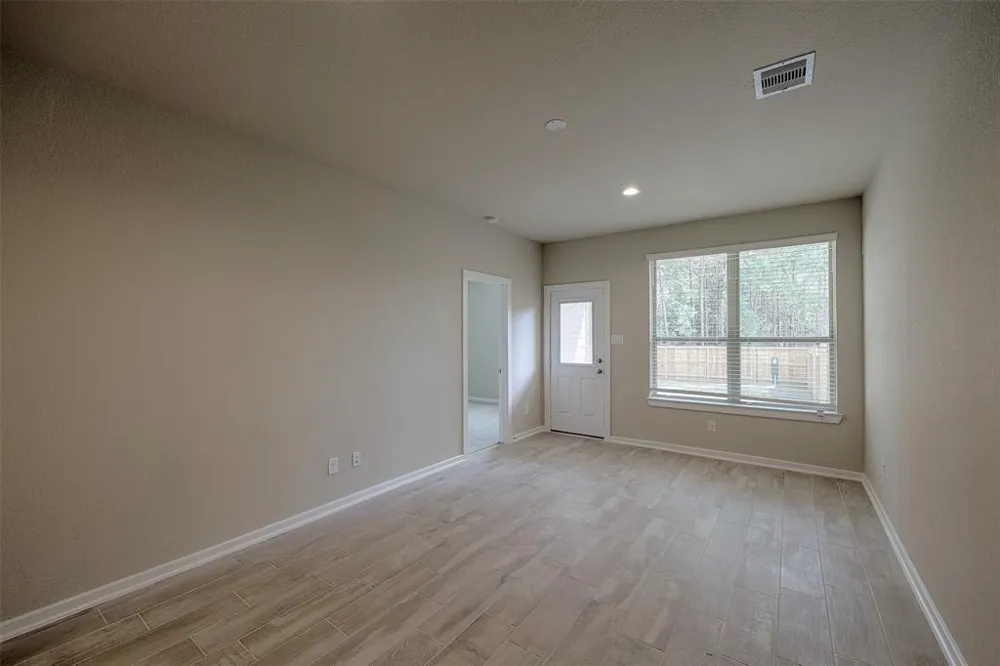 115 Handley Drive Montgomery, TX 77316