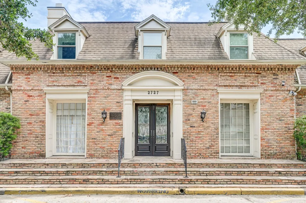 2727 Briarhurst Drive #25 Houston, TX 77057