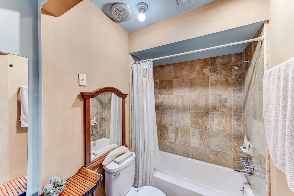 2727 Briarhurst Drive #25 Houston, TX 77057