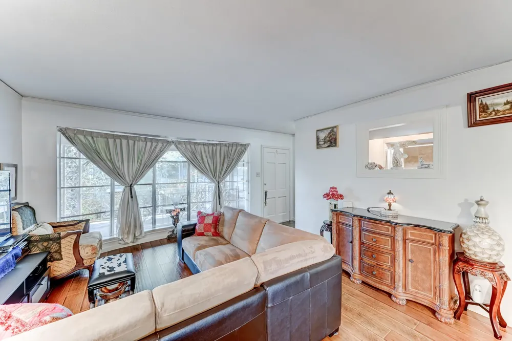 2727 Briarhurst Drive #25 Houston, TX 77057