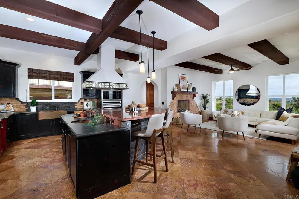 6811 VIANDA COURT Carlsbad, CA 92009