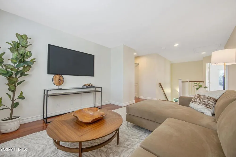 3851 Alex Court Newbury Park, CA 91320