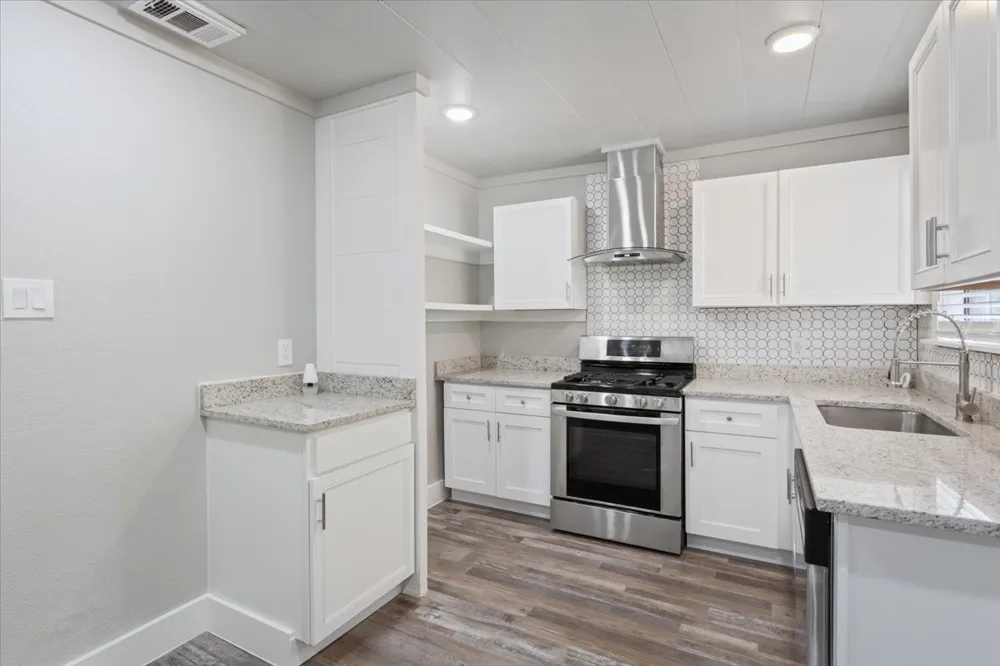 204 E Fowler Avenue Killeen, TX 76541
