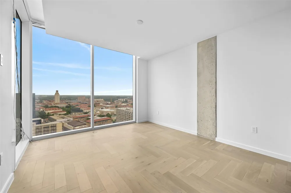 313 W 17th Street #2402 Austin, TX 78701