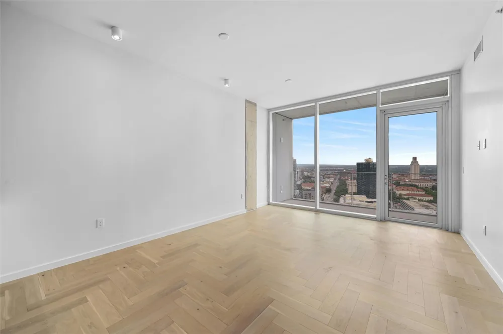 313 W 17th Street #2402 Austin, TX 78701