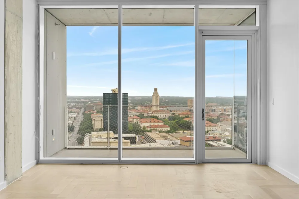 313 W 17th Street #2402 Austin, TX 78701