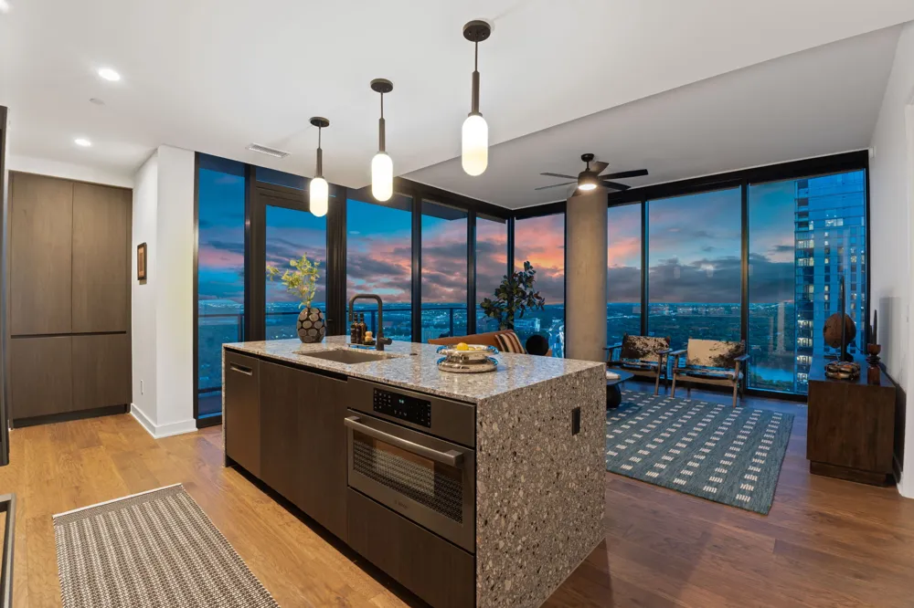 84 East Avenue #1506 Austin, TX 78701