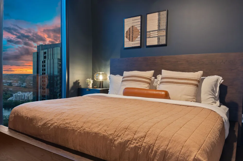 84 East Avenue #1506 Austin, TX 78701